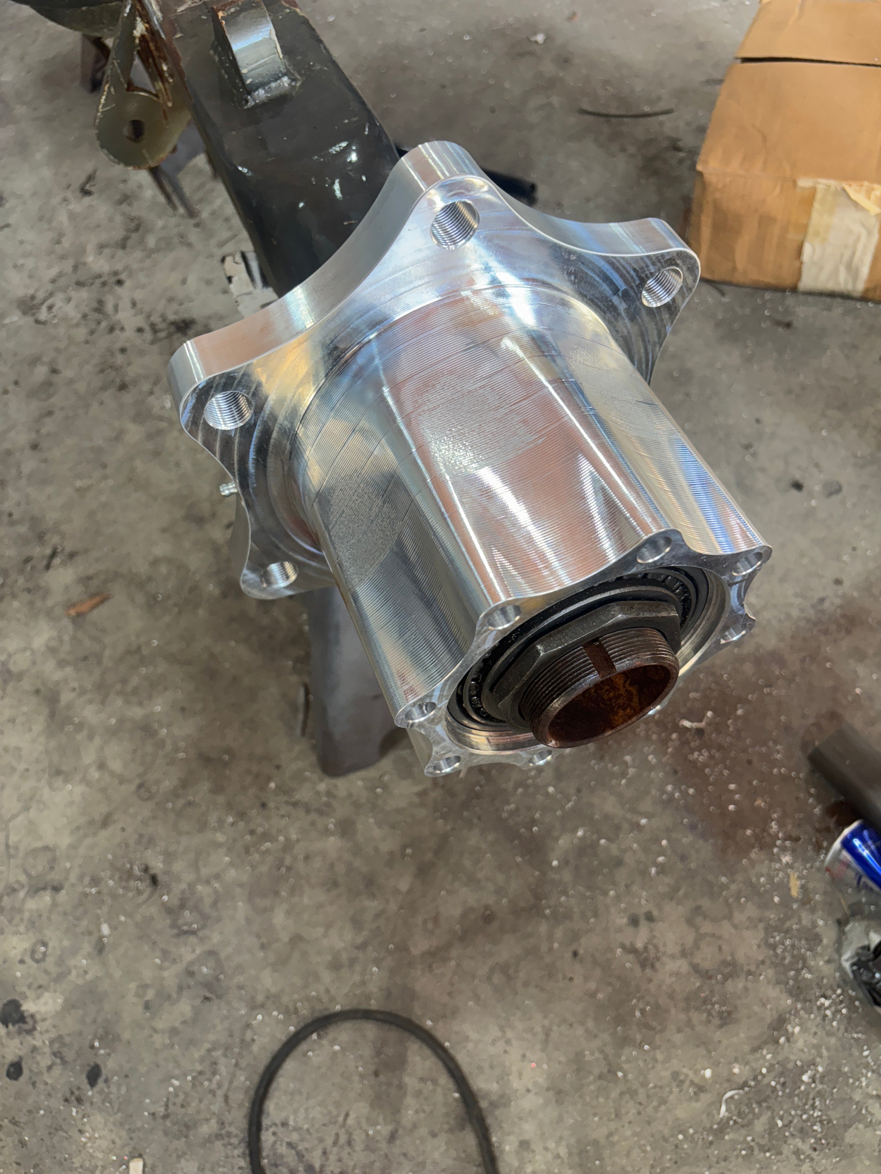 2.5 ton Billet aluminum axel hub