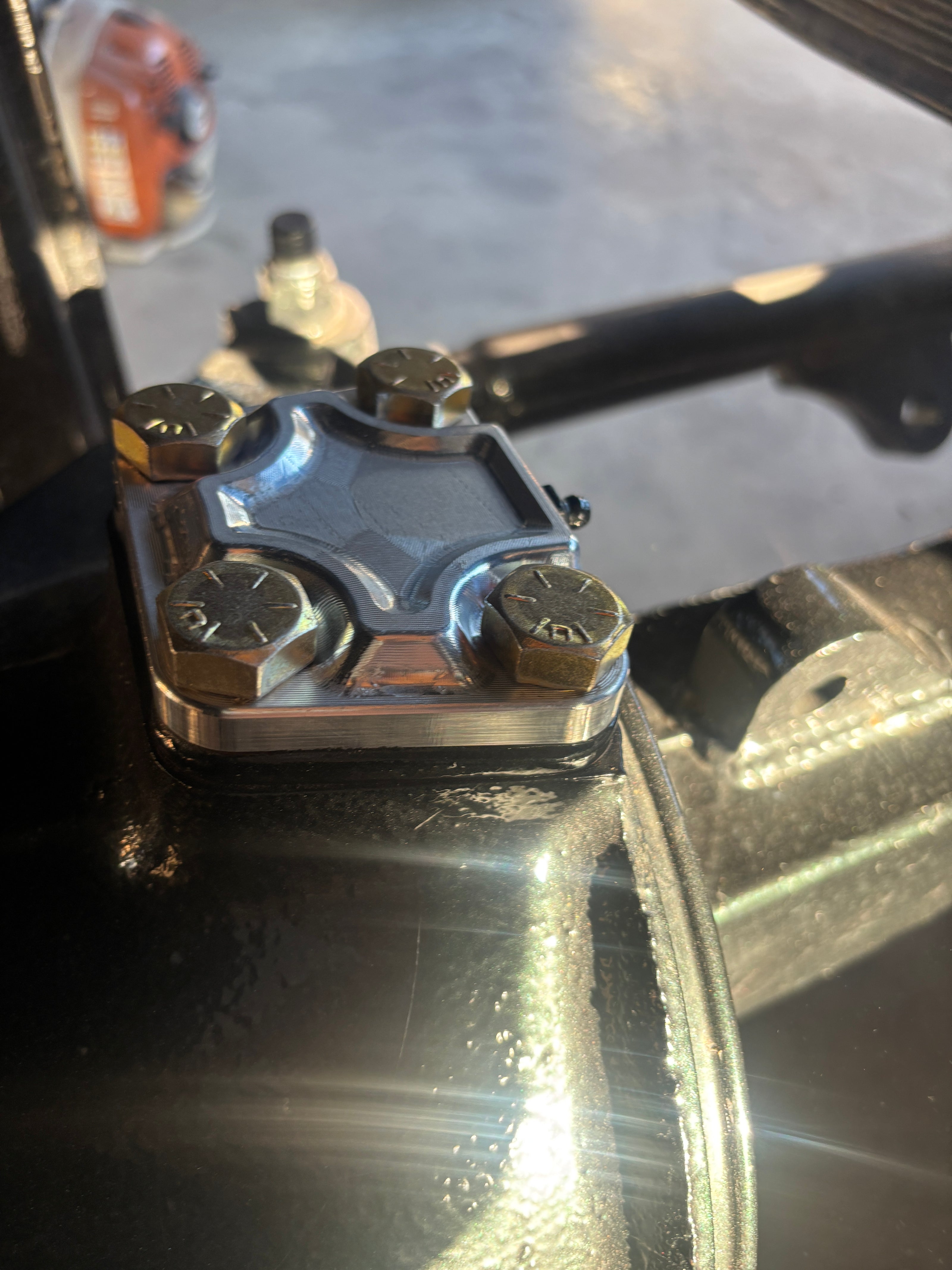 2.5 ton Billet Kingpin cap set of 4